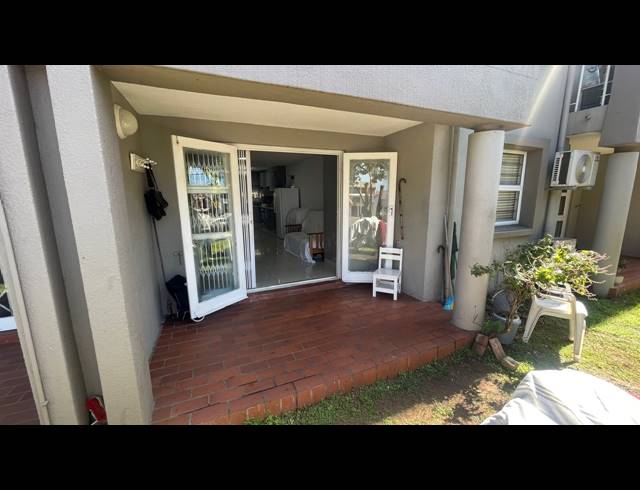 1 BEDROOM APARTMENT FOR SALE IN ESSENWOOD